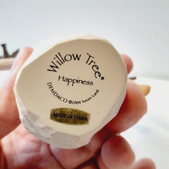 Willow Tree Figurine Happiness Girl w/ Birds Demdaco 2004 Susan Lordi - Picture 8 of 8